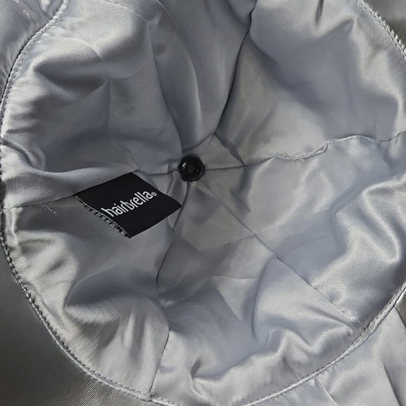 NEW Hairbrella Satin-Lined Waterproof Sou'wester Rain Hat - Picture 7 of 10